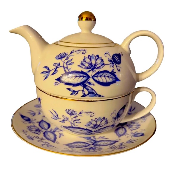 Vintage Bone China Tea for One by Artfil - Picture 1 of 7
